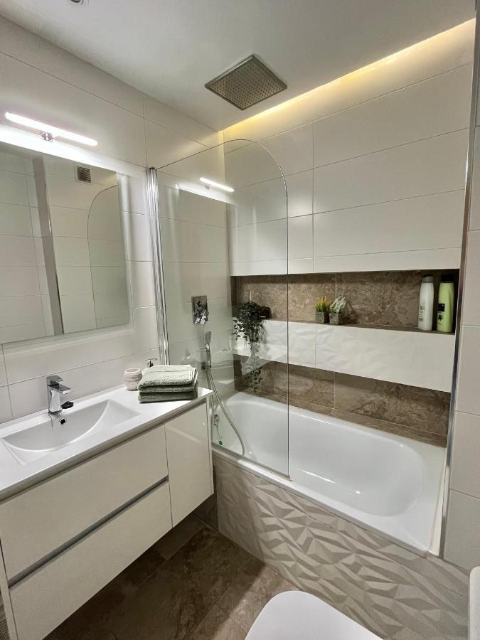 Apartamento Y Parking Armilla Exterior photo